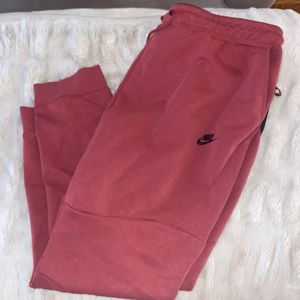 Brand new Nike Tech Pants